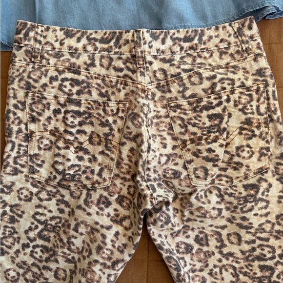 Style Rack Leopard Print jeans - Picture 2 of 11